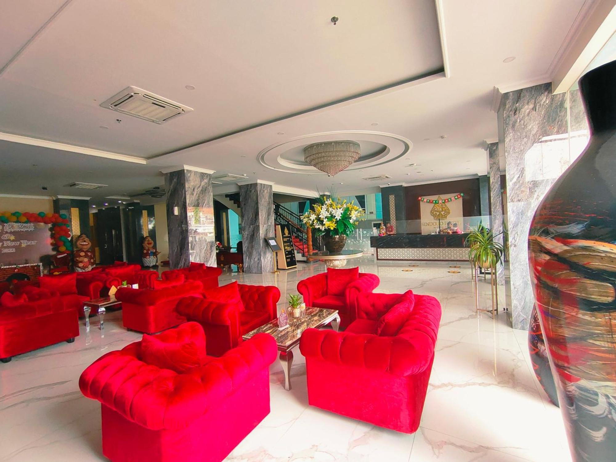 Sindoro Hotel Cilacap By Conary Exteriör bild